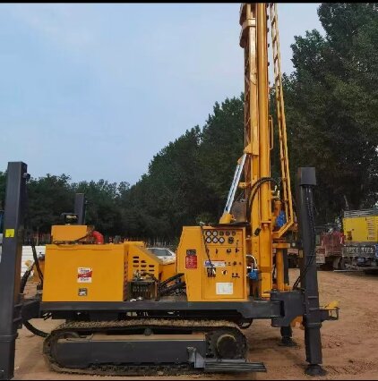 宜城岩石井施工